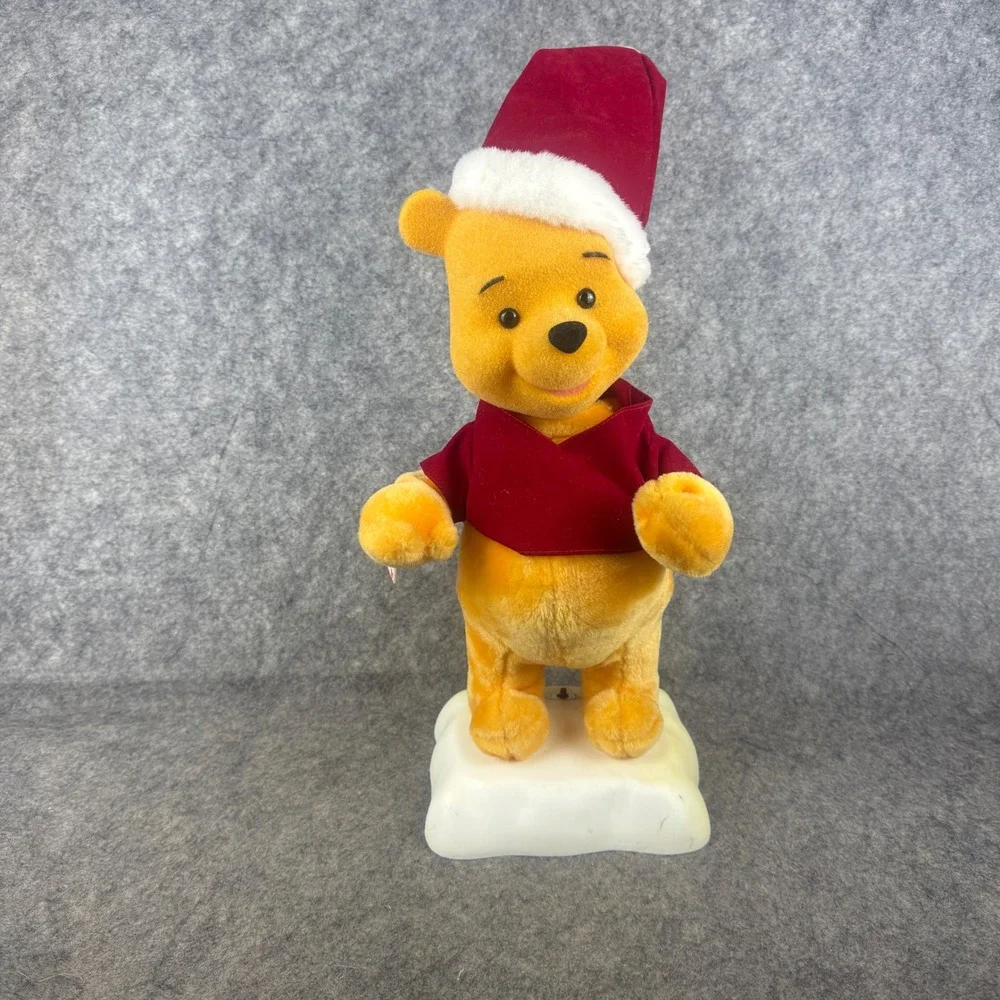 Vintage 1997 Disney Winnie the Pooh Telco Motion-ette Animated Christmas Figure